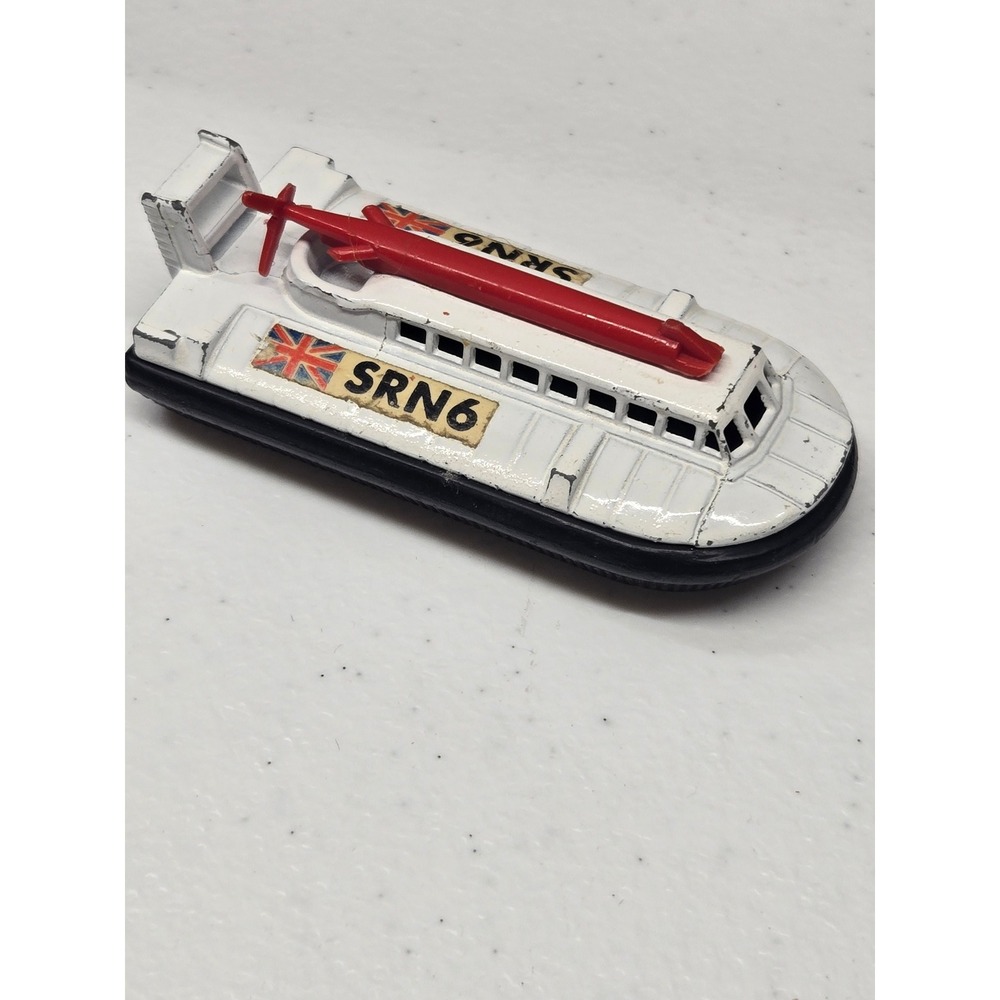 Matchbox Superfast No 72 Hovercraft SRN6 Lesney Made in England 1972 White Red